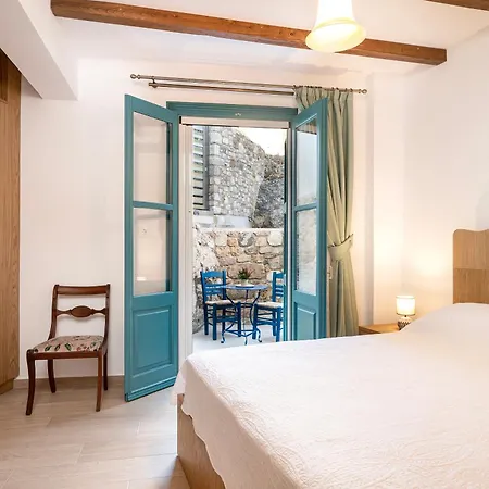 Archangel's Nest - Hug